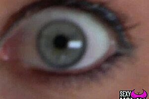 big tit mommy blows young teen in hardcore lesbian deepthroat 😘🍆