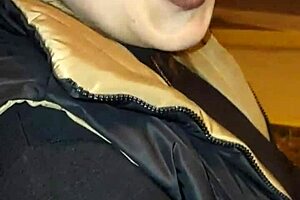 HOT MADURA FLASHES FAT ASS ON STREET!