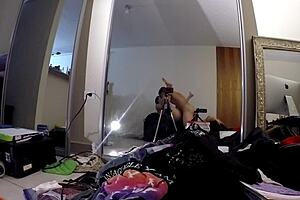 Young amateurs suck fuck on reality sex chair