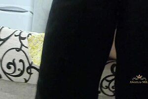 Waiting for Hubby's Dick? Milf Jerks Hairy Pussy Teasingly!