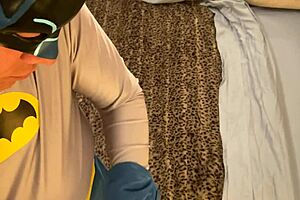 GRANNY CATWOMAN DEEPTHROATS BATMAN'S COCK!