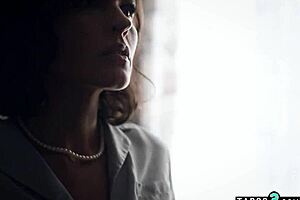 Wife Joins FFM Threesome With Hubby And Babysitter