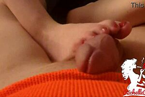 damn amateur milf richelle rose footjob got me cumming buckets!!