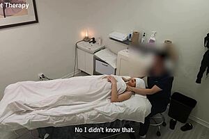 Whoa tattooed milf Kendal fucks her oiled masseuse 😍🍑💦