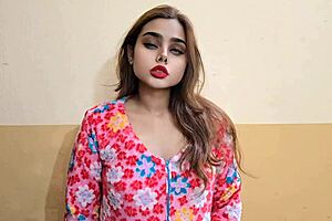 pakistani neighbor aunty calls me stepson for pussy play