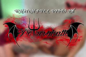 my first time licking chubby latina milf friend's wet pussy 😋👭💦