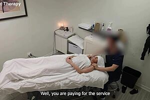 Whoa tattooed milf Kendal fucks her oiled masseuse 😍🍑💦