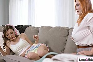 Mommy's Teen Lesbian Daughter Licks Till I Squirt Hard On Her Face In Taboo Play