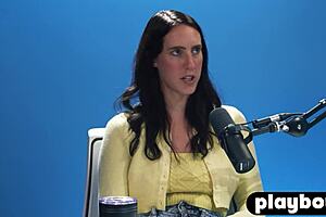 beautiful milf cadence lux fingers herself naked for playboy 😍💋🔥