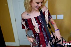 Petite Blonde Bonnie Wolf Deepthroats for Pussy Pounding