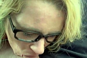 damn this pretty glasses hooker slurps cum deep in car pov 😍💦
