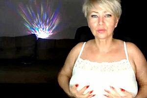 my stepmom webcam whore toys juicy pussy for viewers 😏💋