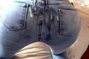 FULL CUMSHOTS! MY HUSBAND'S FRIENDS FILL MY ASS WITH HOT LOAD REAL CUCKOLD!