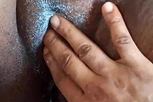 Ebony couple's messy creampie doggy in homemade closeup