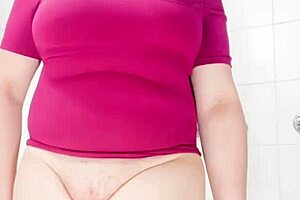 esposa swinger preps shaved pussy for stranger fuck in front of cuck hubby