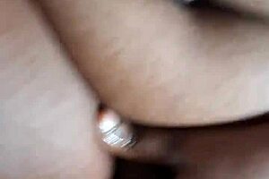 Ebony couple's messy creampie doggy in homemade closeup