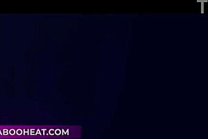 oh man i love riding this huge bbc as busty melanie hicks during massage