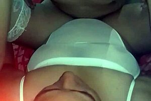 Novia latina milf cogiendo misionero con amateurs