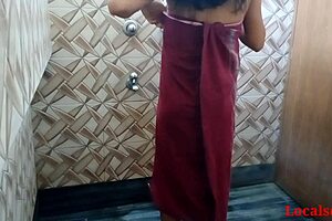 Indian Bhabi Fucks Hard in Bathroom with Red Towel