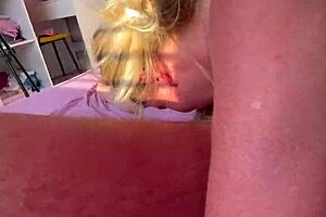 Step mom slurps my huge dick then hops on for wild ride 😍💦