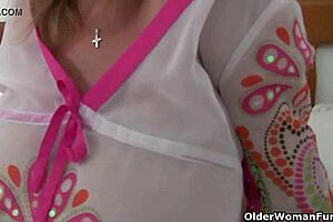 British Milf Cougar Granny Solo Nympho High Definition Scenes