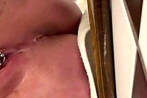 50cm dildo stretches my asshole wide, pussy squirts juice in sweet orgasm?