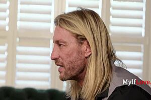 whoa this chubby housewife milf possessed by succubus monster curves huge ass 😈👠💦