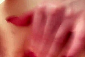 hey horny iranian stepmom with big ass masturbates solo when alone at home 😏🔥💦