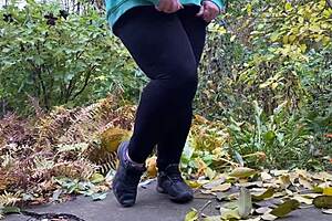 Hot Mature Woman Pees Doggystyle In Leggings