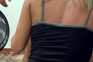 corno's buddy fucks hotwife raw and fills her tight pussy with cum 😈💦