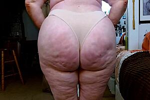 dawnskye1962 slips off panties in her december update part 1