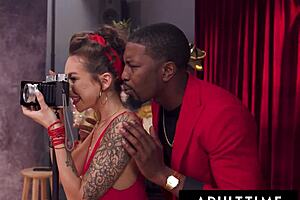 hey coworkers naughty vintage christmas photoshoot turns into wild orgy double penetration