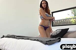 perfect big tits milf strips lingerie poses big ass boobs!