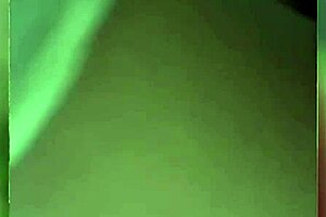 A PUTINHA GIVES UP HER FAT ASS FOR PUBLIC TOILET ANAL VIDEO CALL!