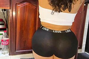 fucking my stepmom's huge ass in the kitchen 🍑😈🔥