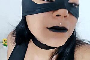 Sexy Superheroine Lingerie Model Flashes for Sugar Daddy Live