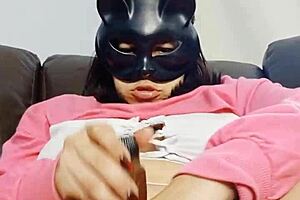 destrozando mi coño con dildo masivo curvy latina