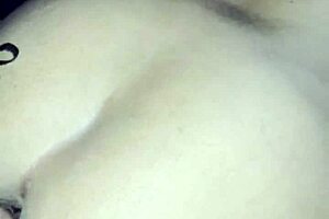 ye meri girlfriend ke saath chudai ki hot video dekho