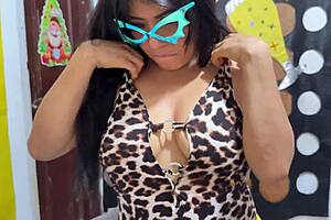 best new year gift!😍 big natural boobs latina milf deepthroats and rides cowgirl in spa💦