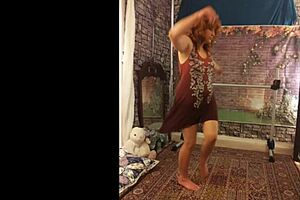 wanna see this hotwife steffi teasing her bare cunt just for you?