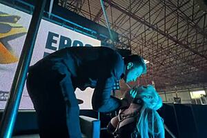 i love public sex with big tits blonde