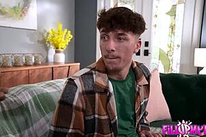 my talking penis scores 3some ride with stepmom cowgirl style 😉🍆