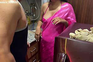 stepmom mixed up massage for sex and stepson loved it in hindi