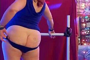 wanna see hotwife steffi's full moon pussy dance up close?