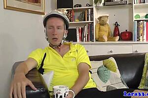 后入丝袜英国熟女超带劲！