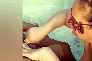 mamanda gulosa craves deep anal and hairy pussy licking