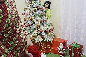 Rich Christmas Trio: Busty Stepdaughter Watches Curvy Stepmom Fuck Stepsons