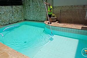 Pool Suruba Milf Gags On Double Cocks