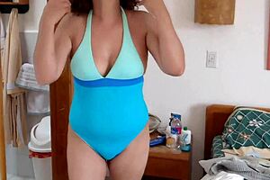 stepmom in bikini at beach makes me jerk off to her huge tits nonstop?