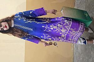 finally meetin my gorgeous college gf after so long... cant wait to fuck her tight shaved pussy 😩